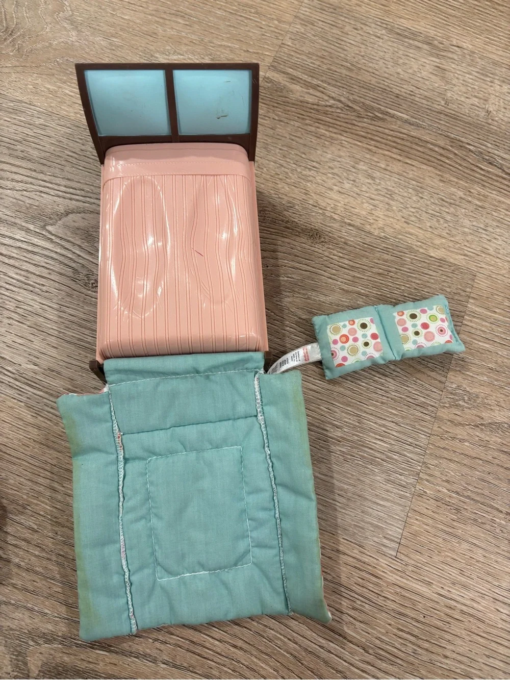 2007 Fisher Price Loving Family Dollhouse Master Bedroom Bed Bedding Bench